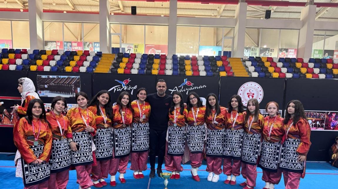 Türkiye Halk Oyunları Federasyonu İl Şampiyonasında Birincilik Öğrencilerimizin Oldu